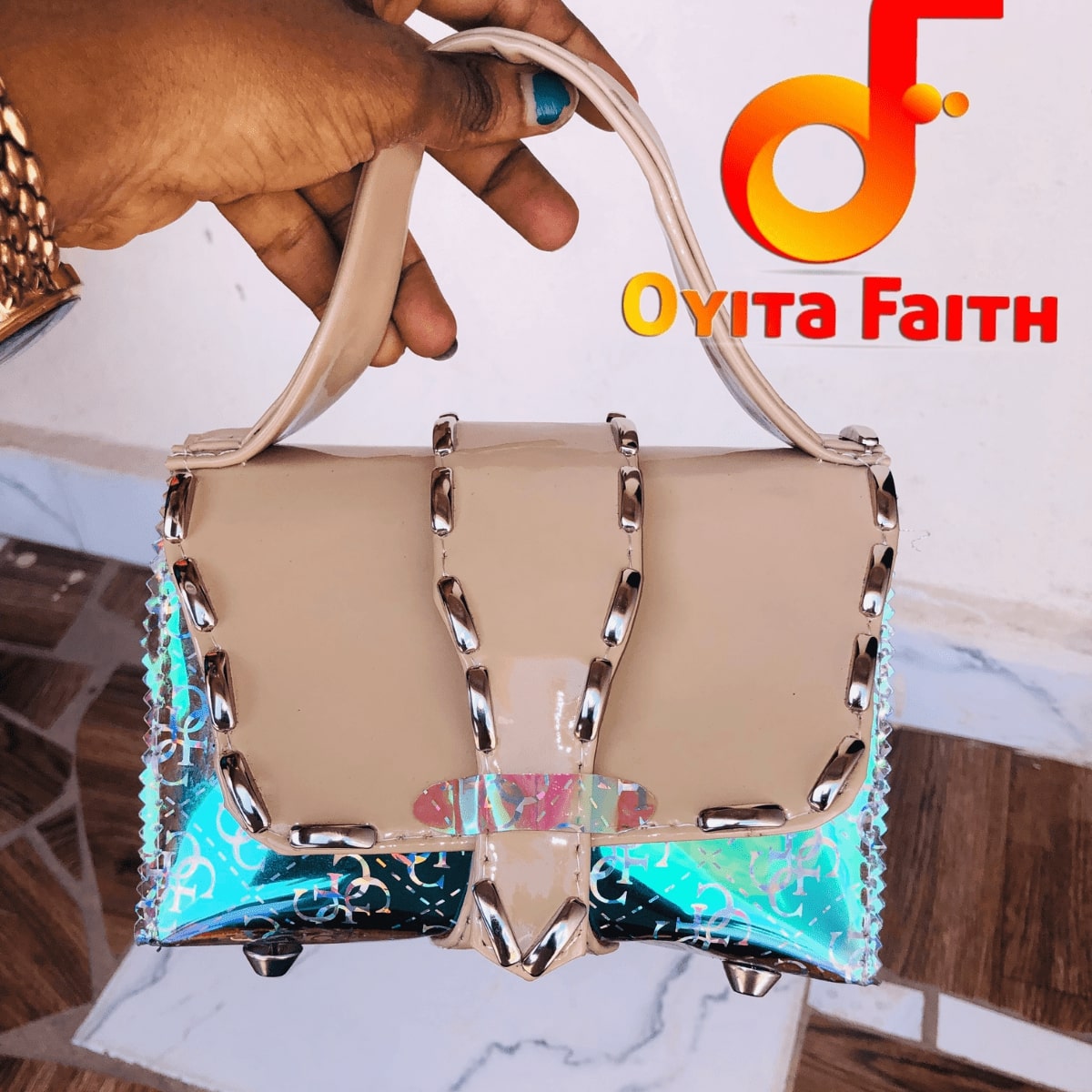 Handbag for Queens