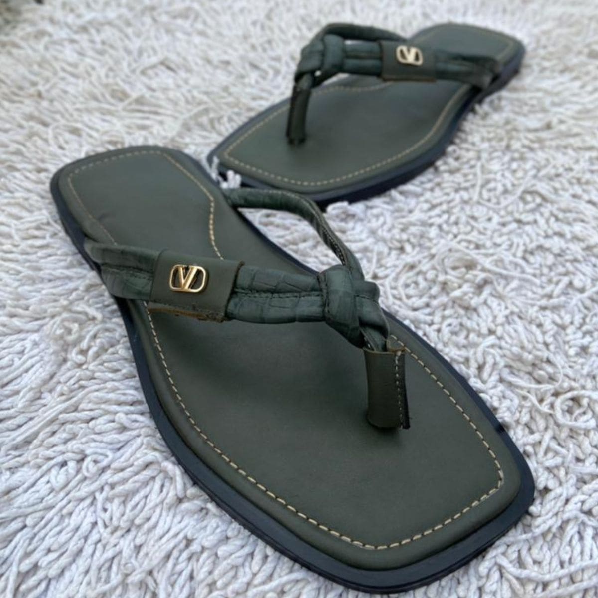 Delight Unisex Leather Footwear