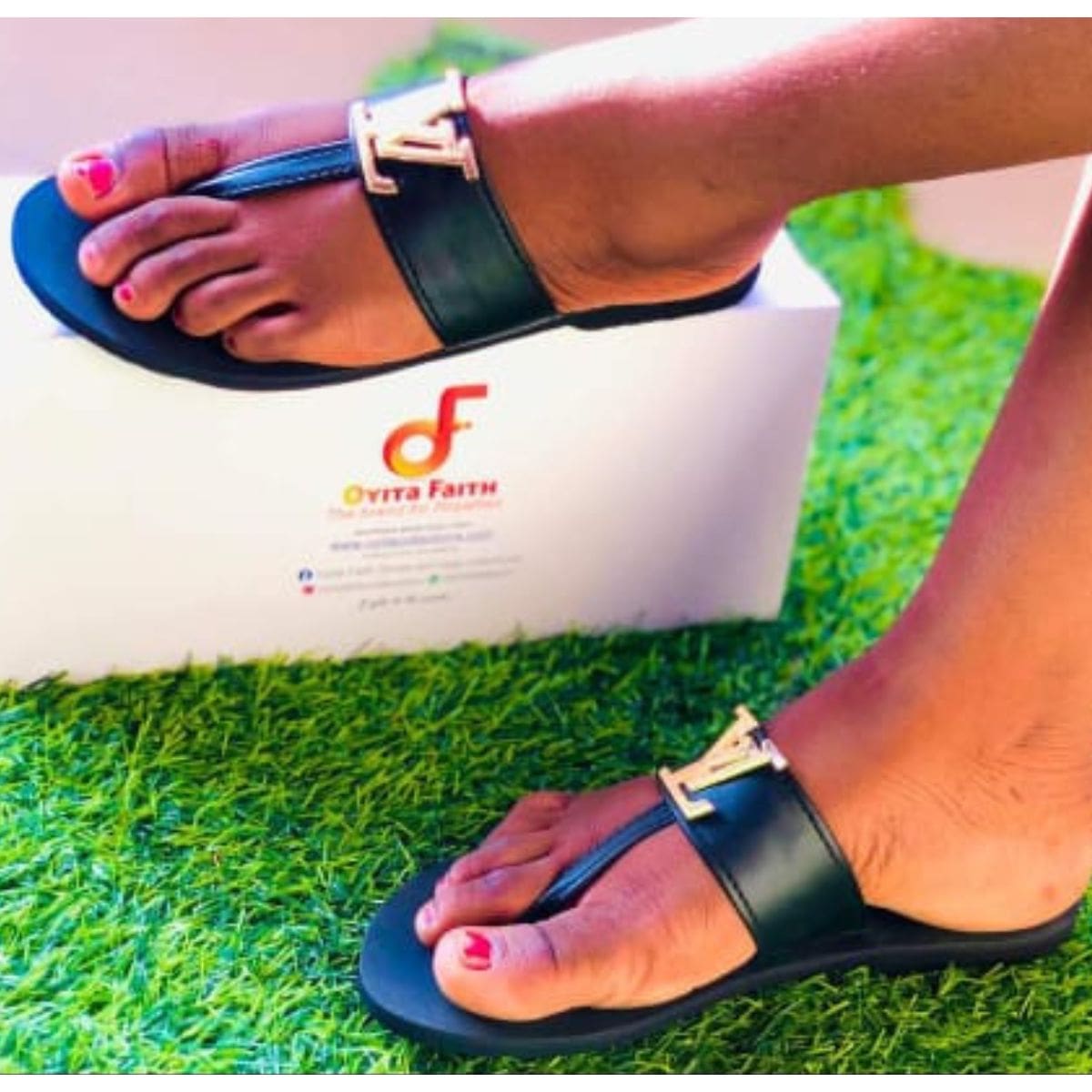 Black Strutty Buzz Female Footwear